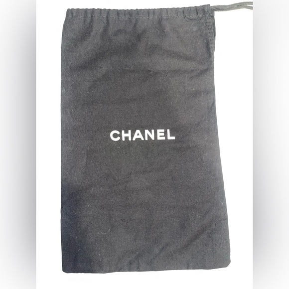 Authentic Chanel drawstring dust bag black and white - Picture 5 of 6